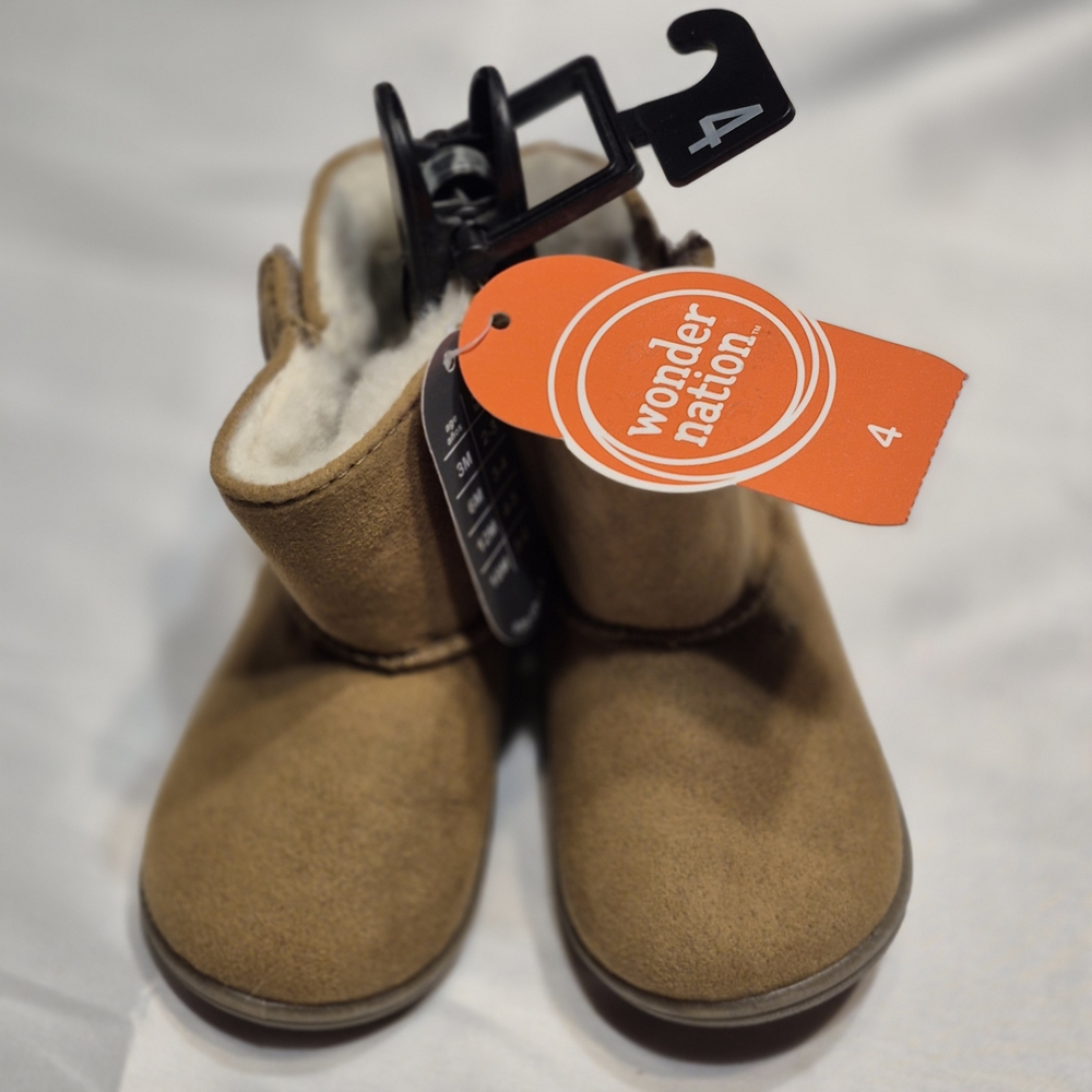 Wonder Nation Brown Kids Boots Sz 4 New